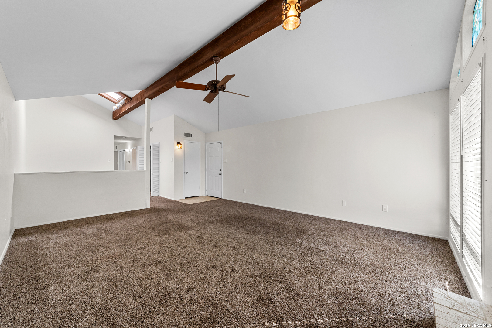 1950-B Leslie Drive Kerrville TX 78028