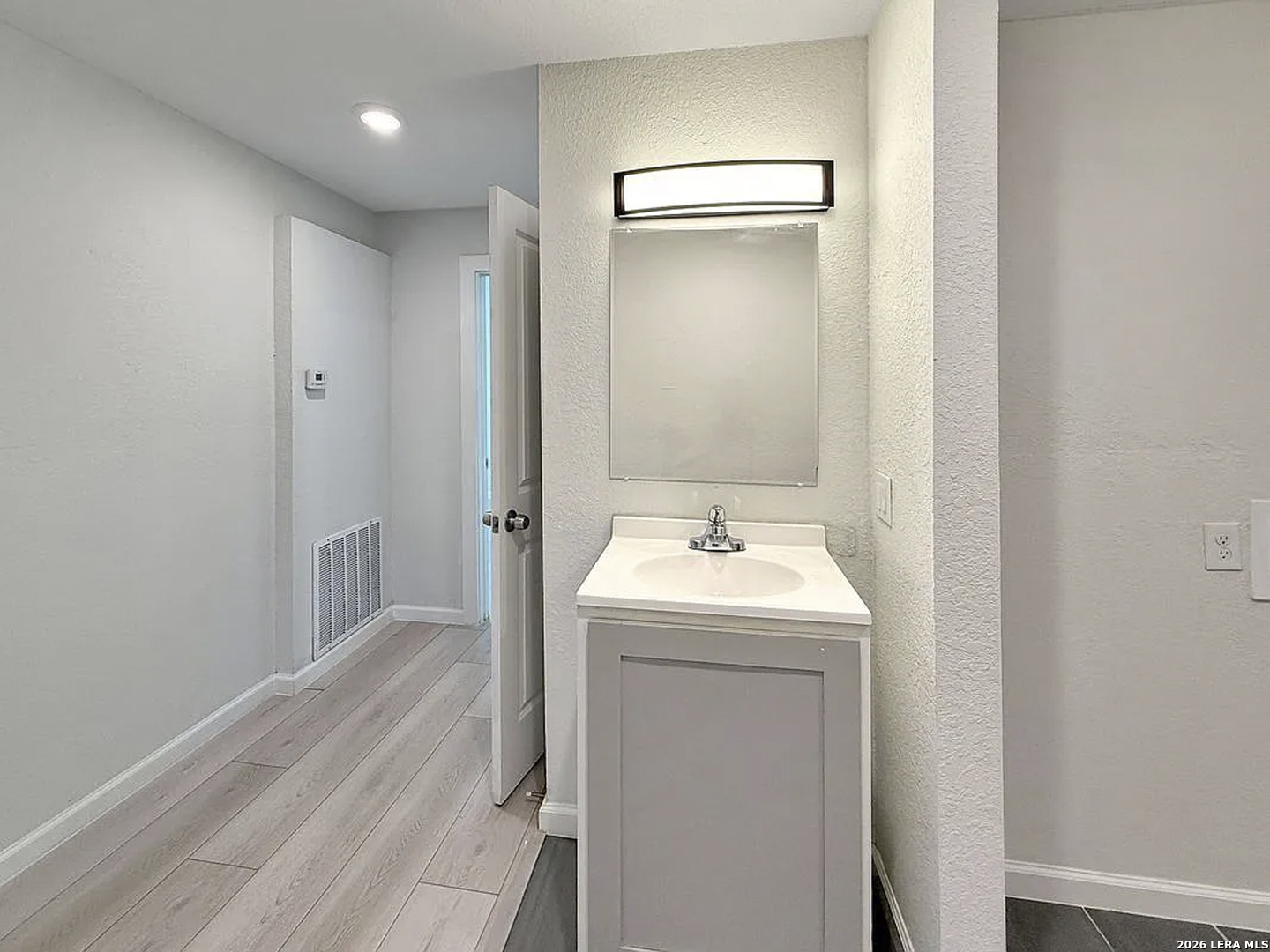 131 Los Arboles San Antonio TX 78214