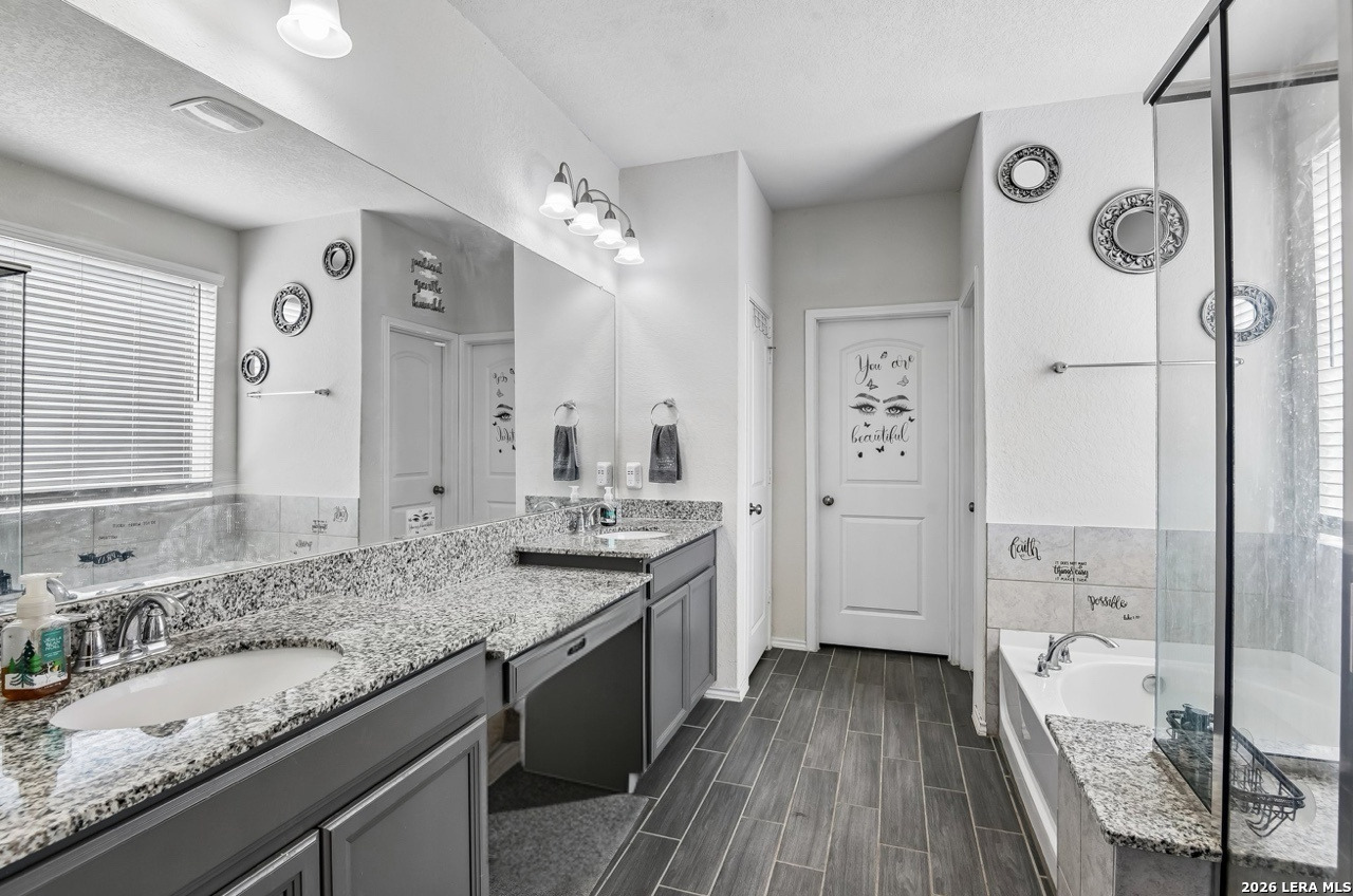 10727 Lone Ranger San Antonio TX 78254