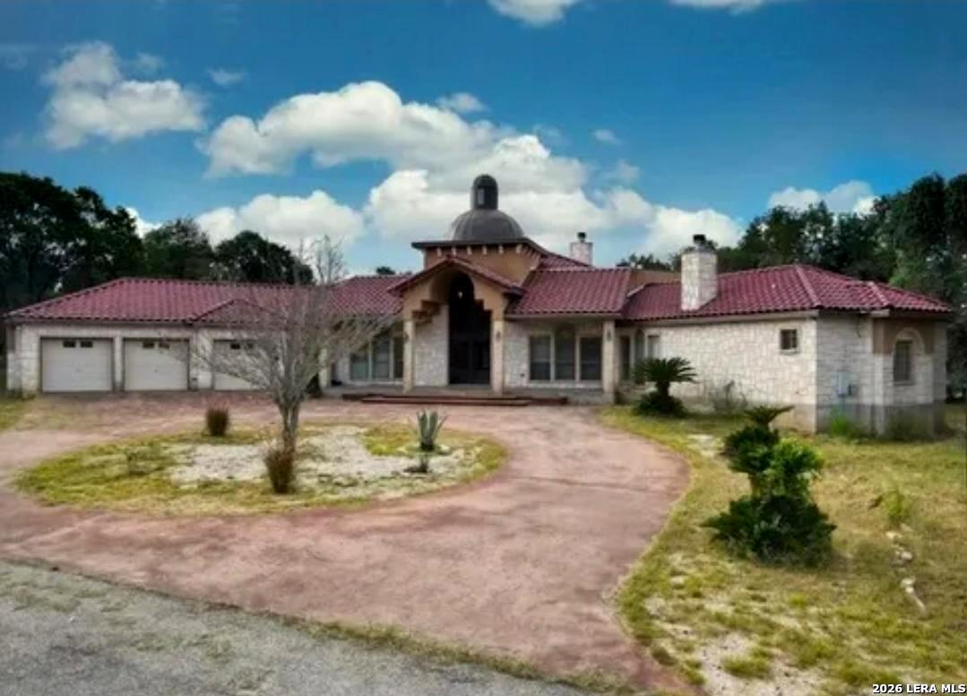 688 Private Road 7822 Natalia TX 78059