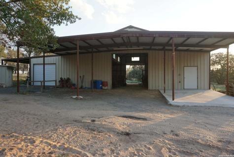 688 Private Road 7822 Natalia TX 78059
