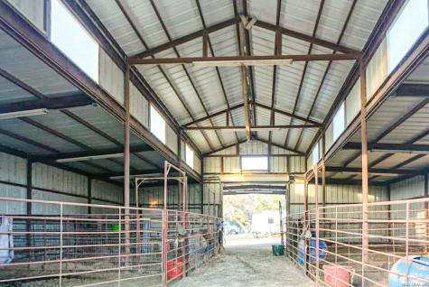 688 Private Road 7822 Natalia TX 78059