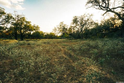 688 Private Road 7822 Natalia TX 78059