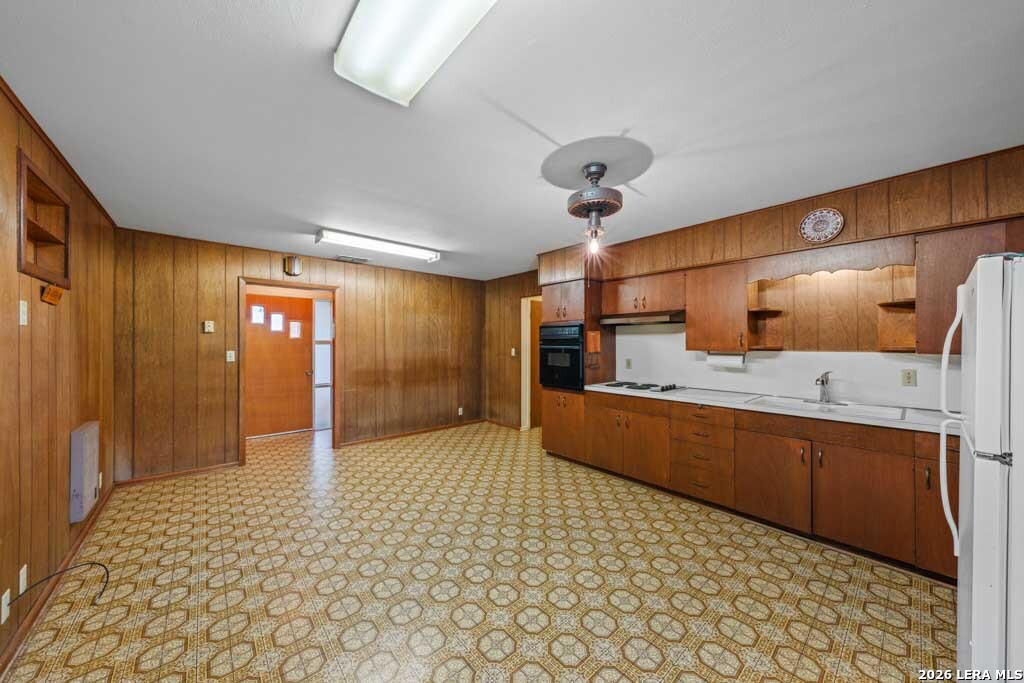 131 W Lower Crabapple Road Fredericksburg TX 78624