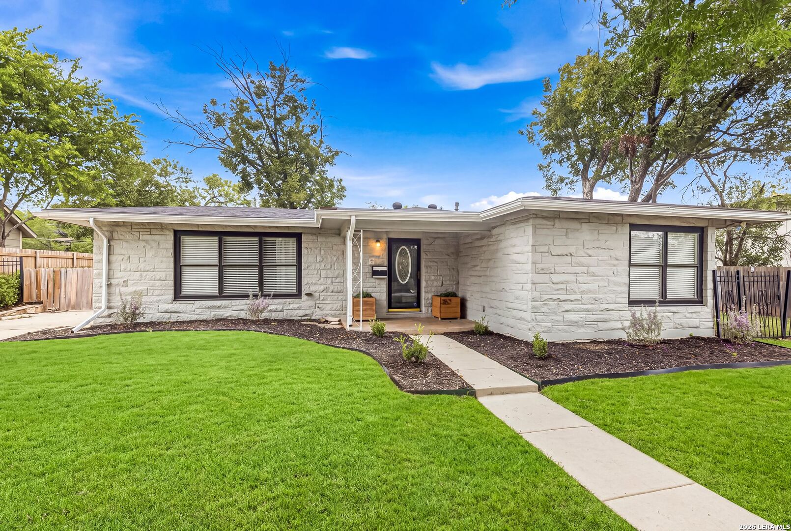 357 Tuttle Road Terrell Hills TX 78209