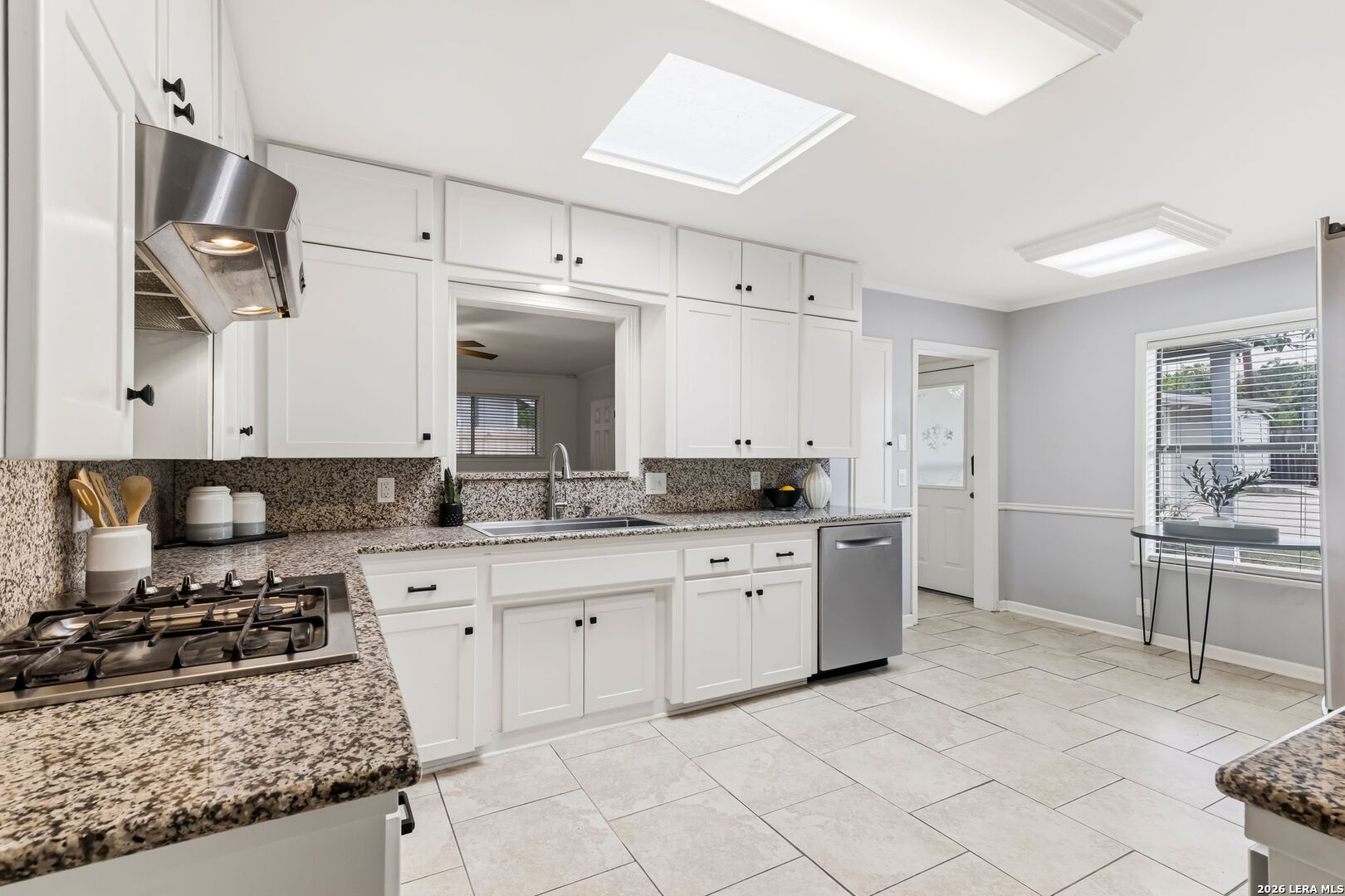 357 Tuttle Road Terrell Hills TX 78209