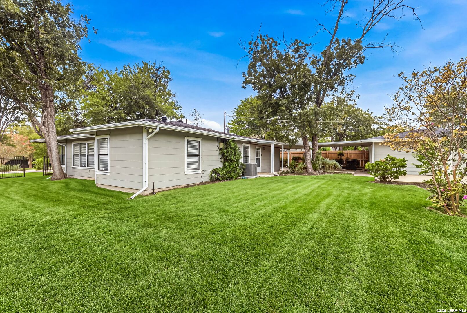 357 Tuttle Road Terrell Hills TX 78209