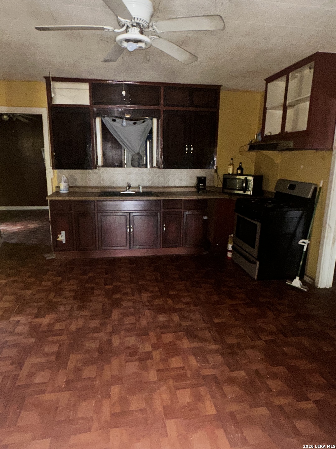105 Hot Wells Boulevard San Antonio TX 78223