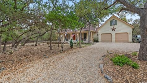 1716 Phantom Rider Spring Branch TX 78070