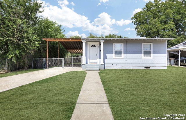211 W Dickson Avenue San Antonio TX 78214