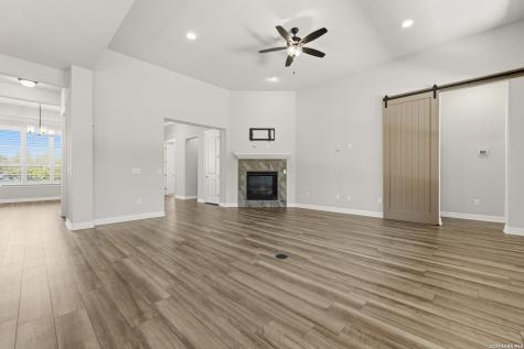 2206 Black Dog San Antonio TX 78260