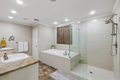 880 Center Point River Road Kerrville TX 78028