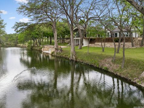 880 Center Point River Road Kerrville TX 78028