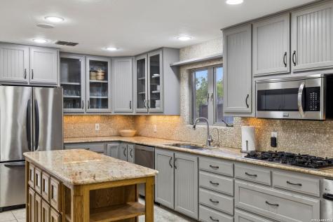 880 Center Point River Road Kerrville TX 78028