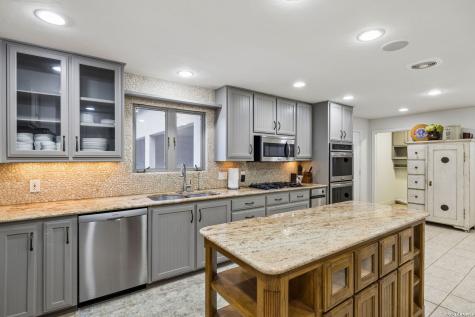 880 Center Point River Road Kerrville TX 78028