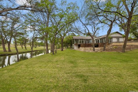 880 Center Point River Road Kerrville TX 78028