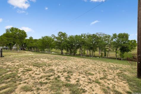 880 Center Point River Road Kerrville TX 78028