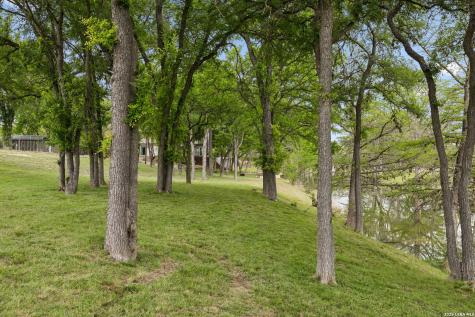 880 Center Point River Road Kerrville TX 78028