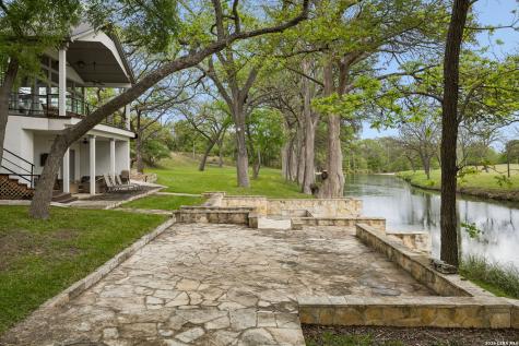 880 Center Point River Road Kerrville TX 78028