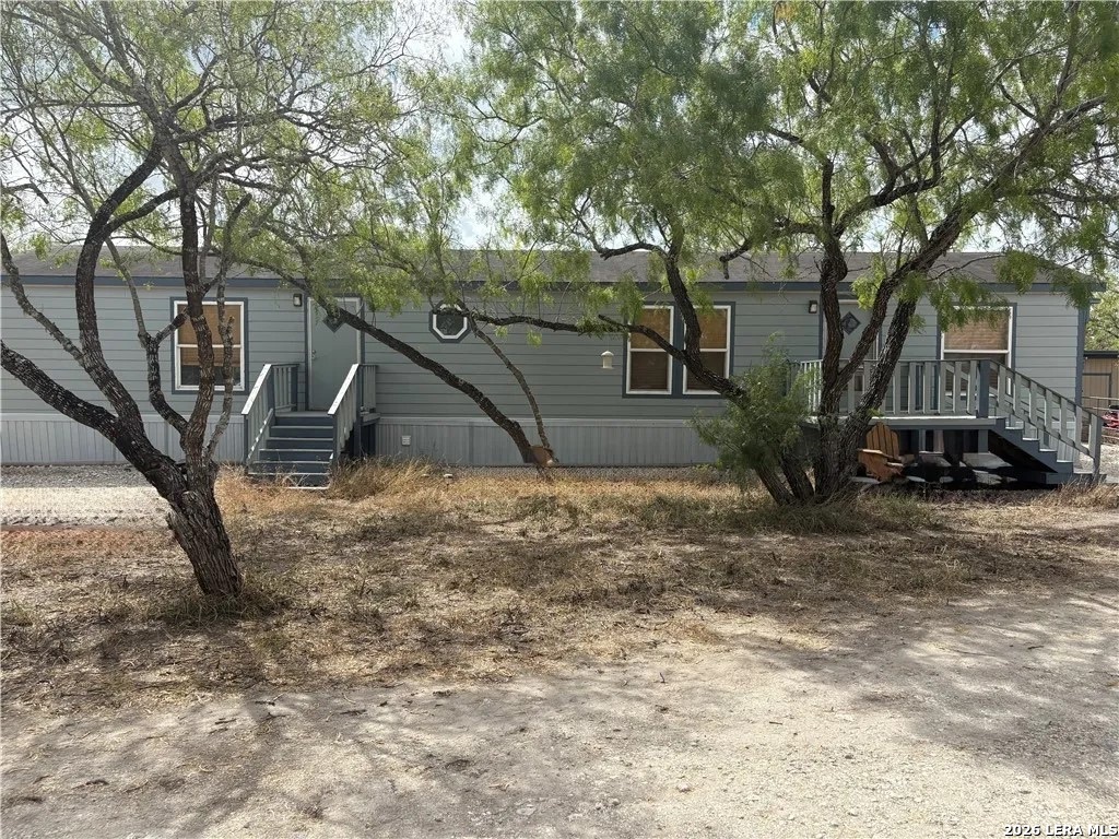 122 County Road 3052 Orange Grove TX 78372
