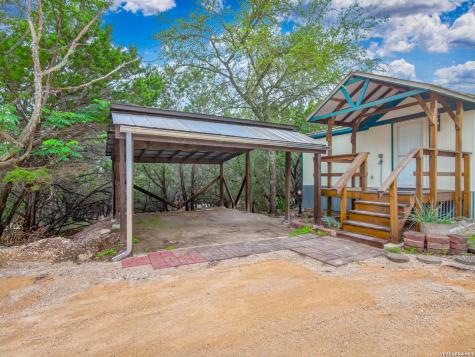 565 Qappuella Drive Canyon Lake TX 78133