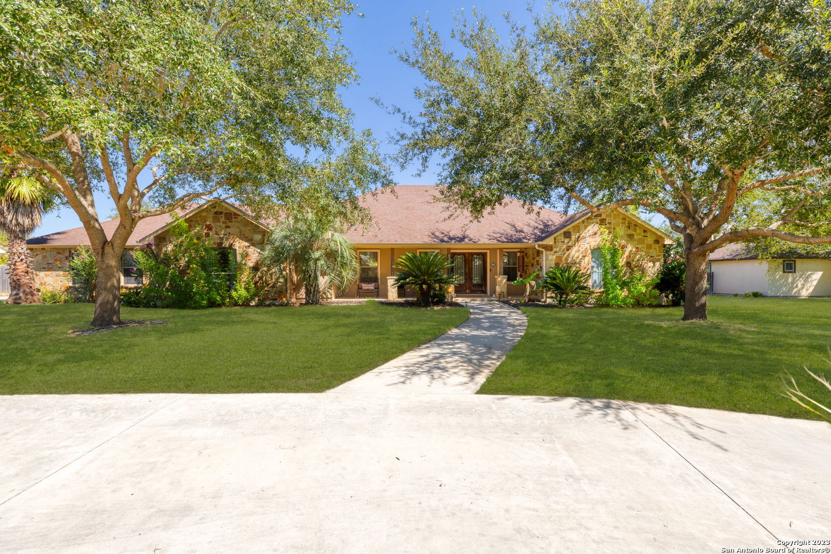 1630 Embassy Road Pleasanton TX 78064