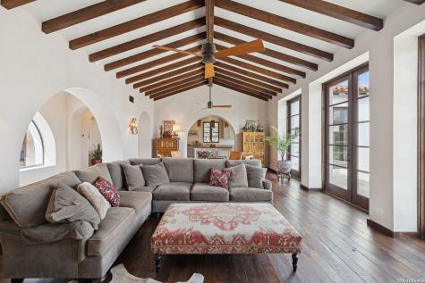 2835 Palomino Springs Bandera TX 78003