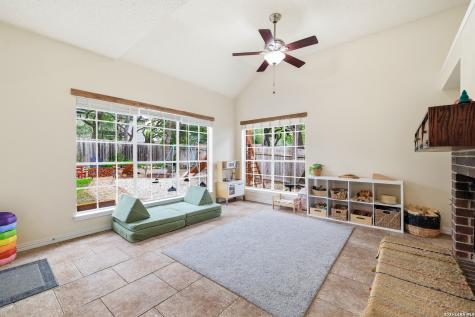 11650 Foxford San Antonio TX 78253