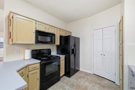11650 Foxford San Antonio TX 78253
