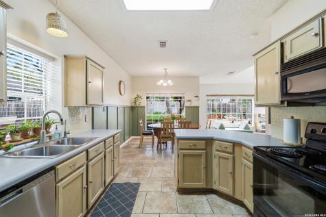 11650 Foxford San Antonio TX 78253