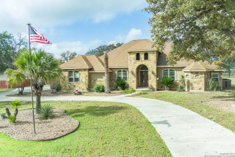 141 Diamond View Drive La Vernia TX 78121