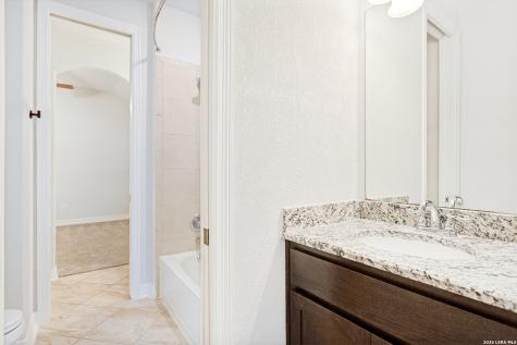 198 Jasper Point Castroville TX 78009
