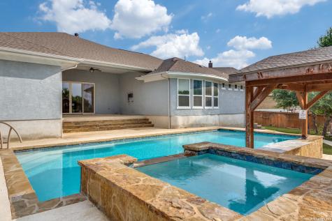 198 Jasper Point Castroville TX 78009