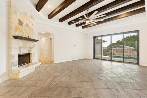 198 Jasper Point Castroville TX 78009