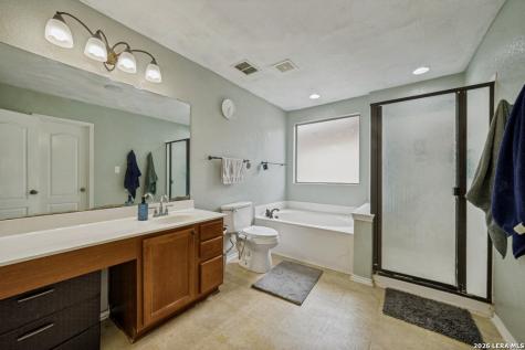 1114 Sundance Hunt San Antonio TX 78245