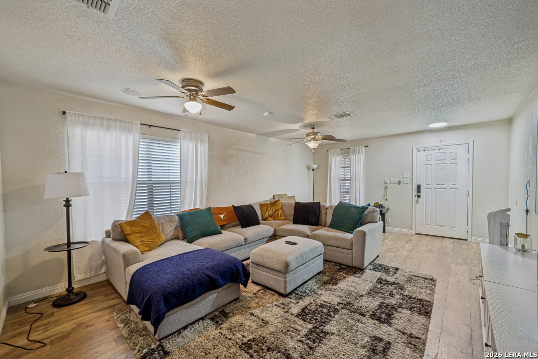 1114 Sundance Hunt San Antonio TX 78245