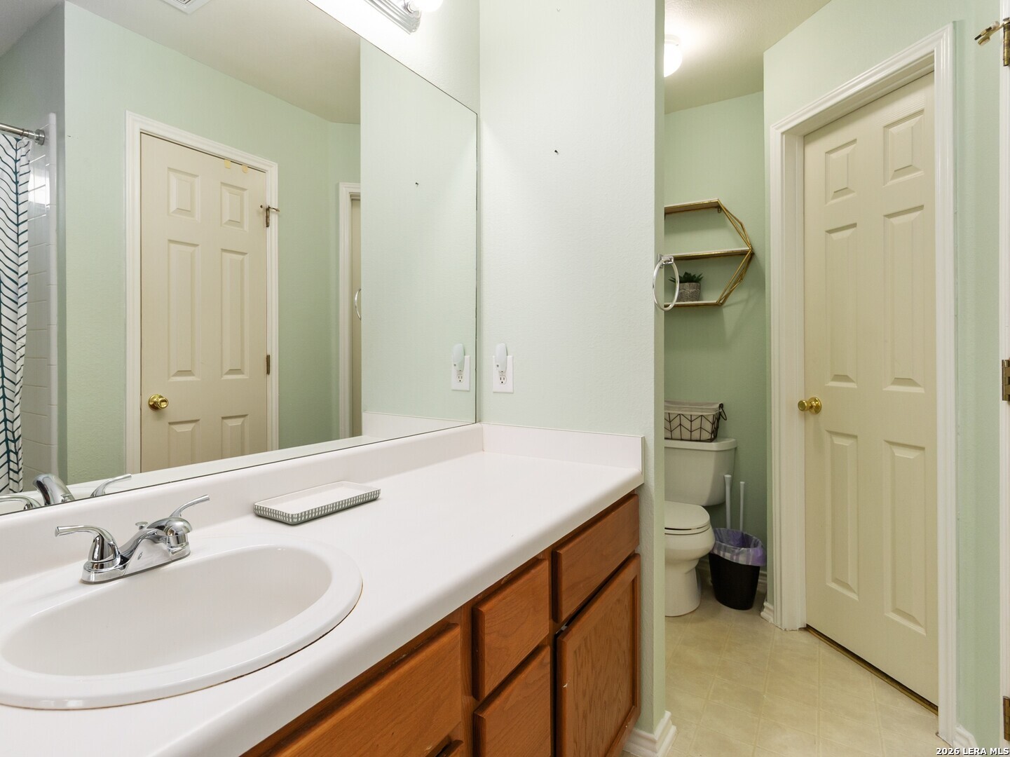9107 Laguna Hills Selma TX 78154