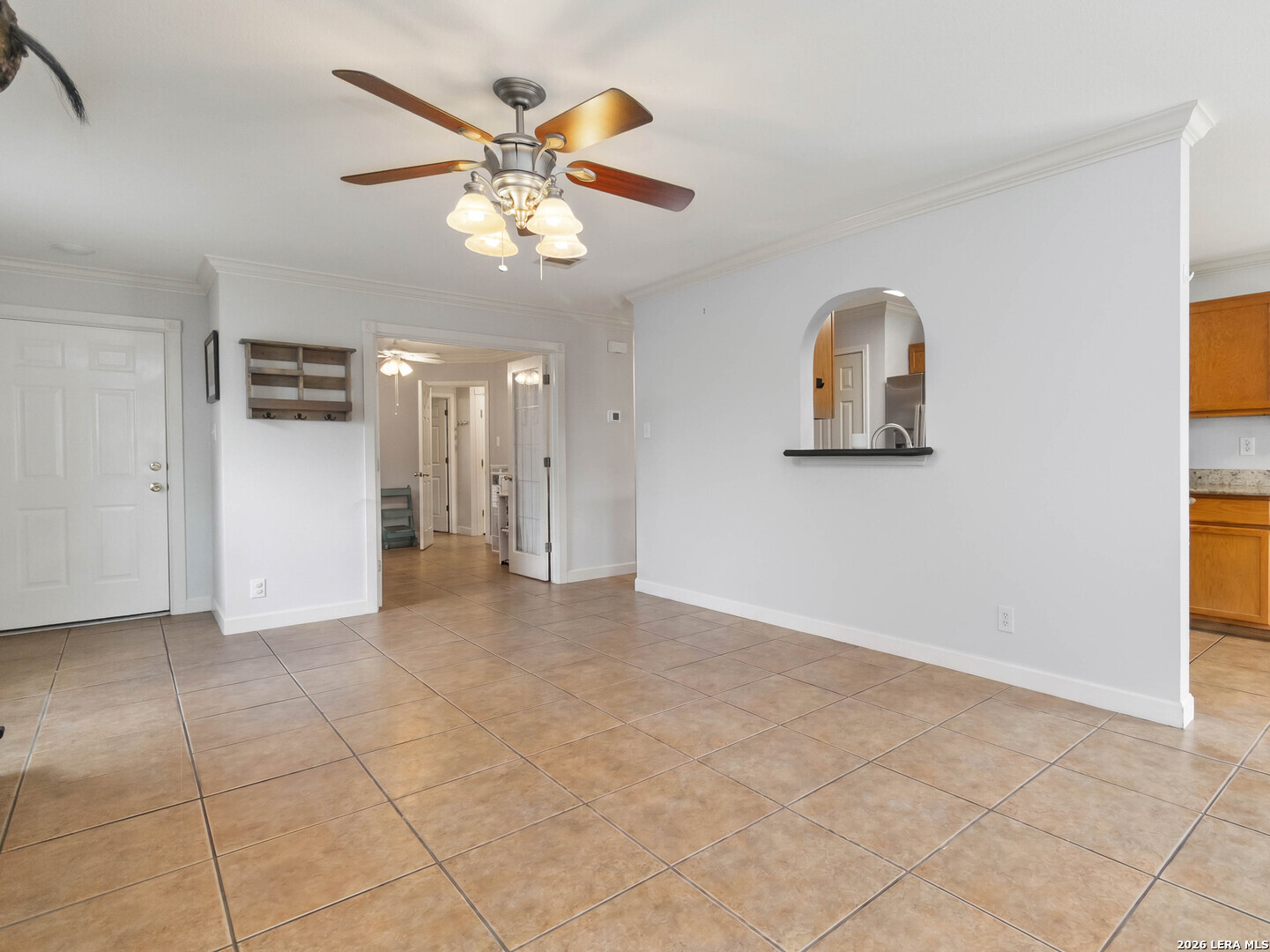 9107 Laguna Hills Selma TX 78154