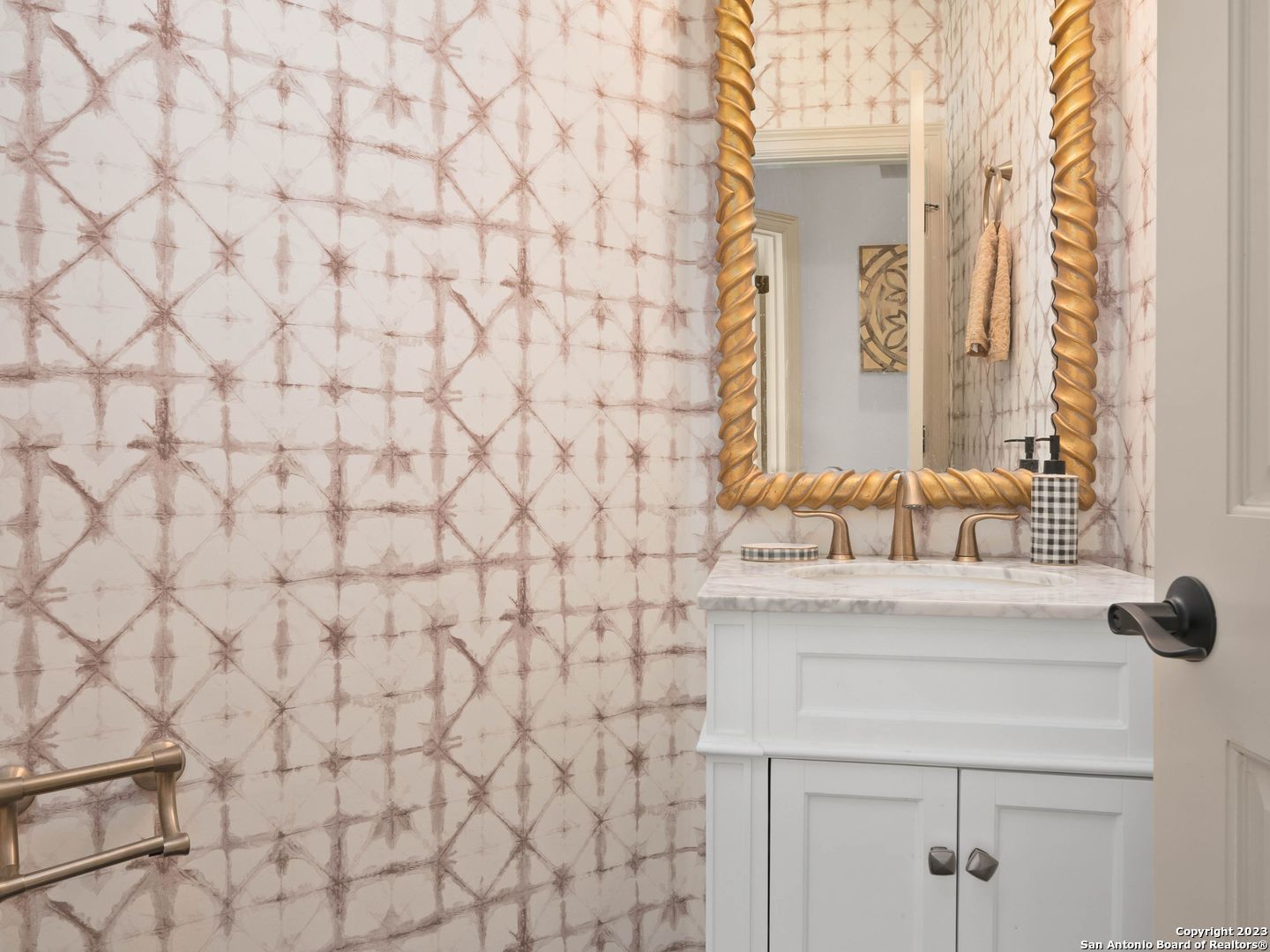 17 Burnham Glen San Antonio TX 78257