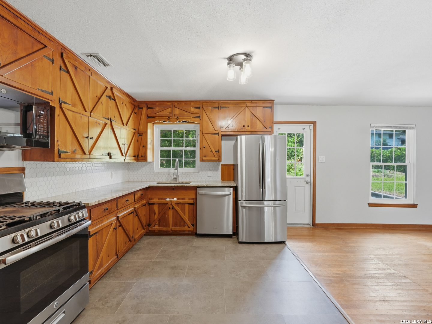 402 Stardust Drive San Antonio TX 78228
