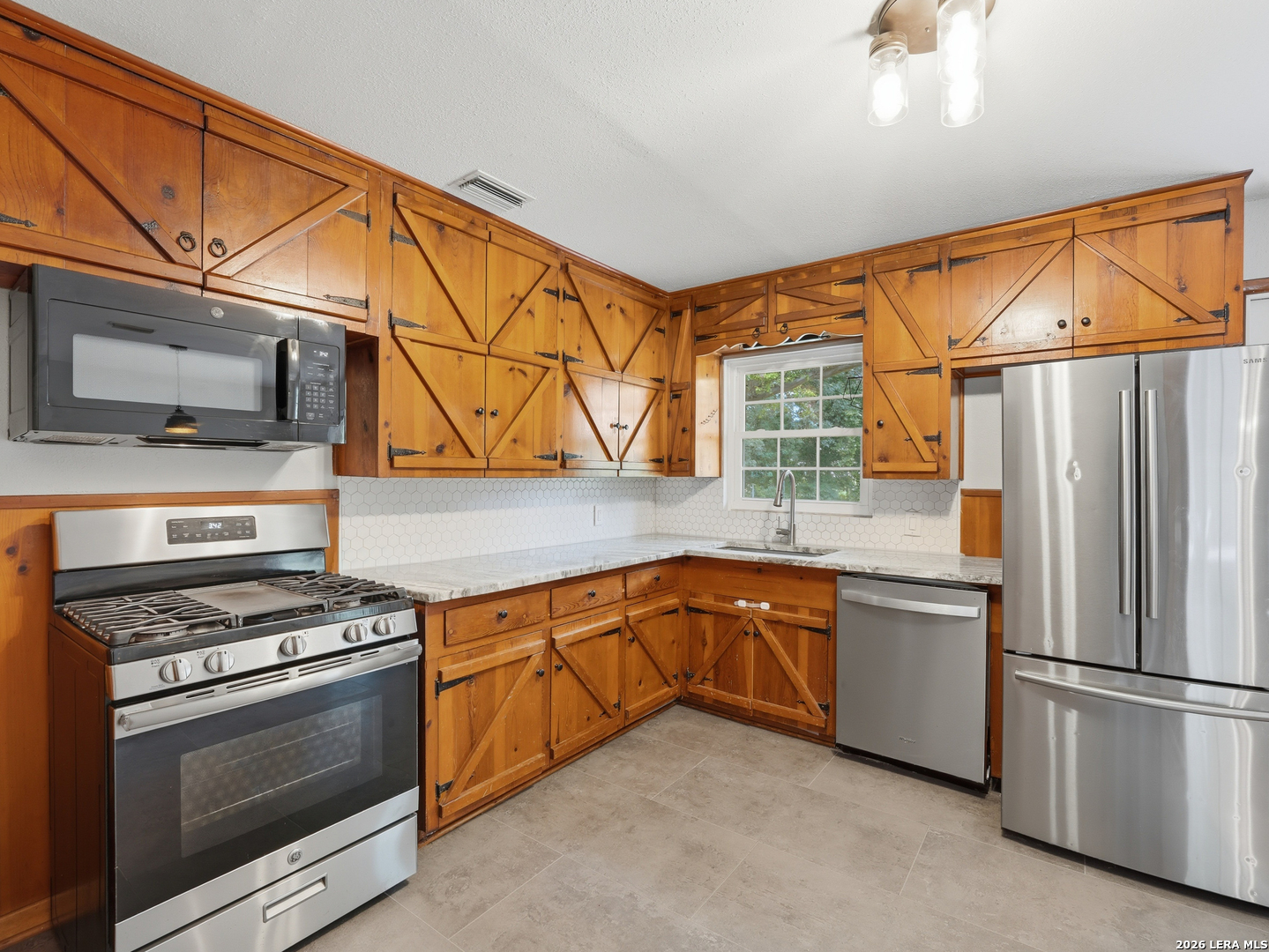 402 Stardust Drive San Antonio TX 78228