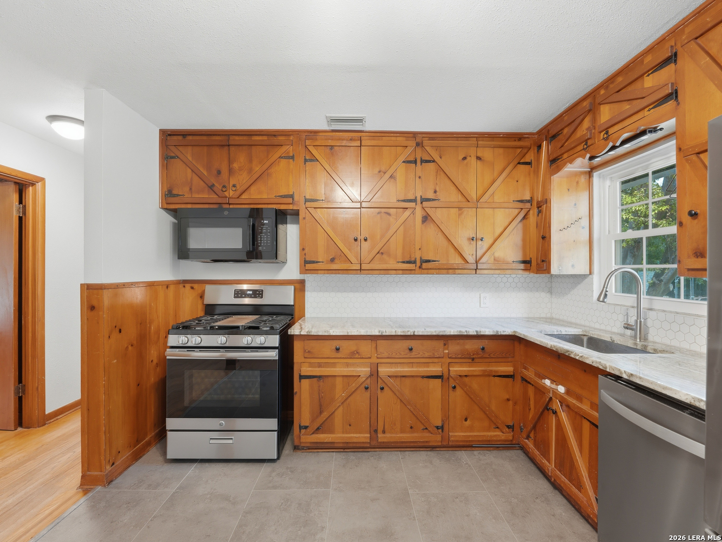 402 Stardust Drive San Antonio TX 78228