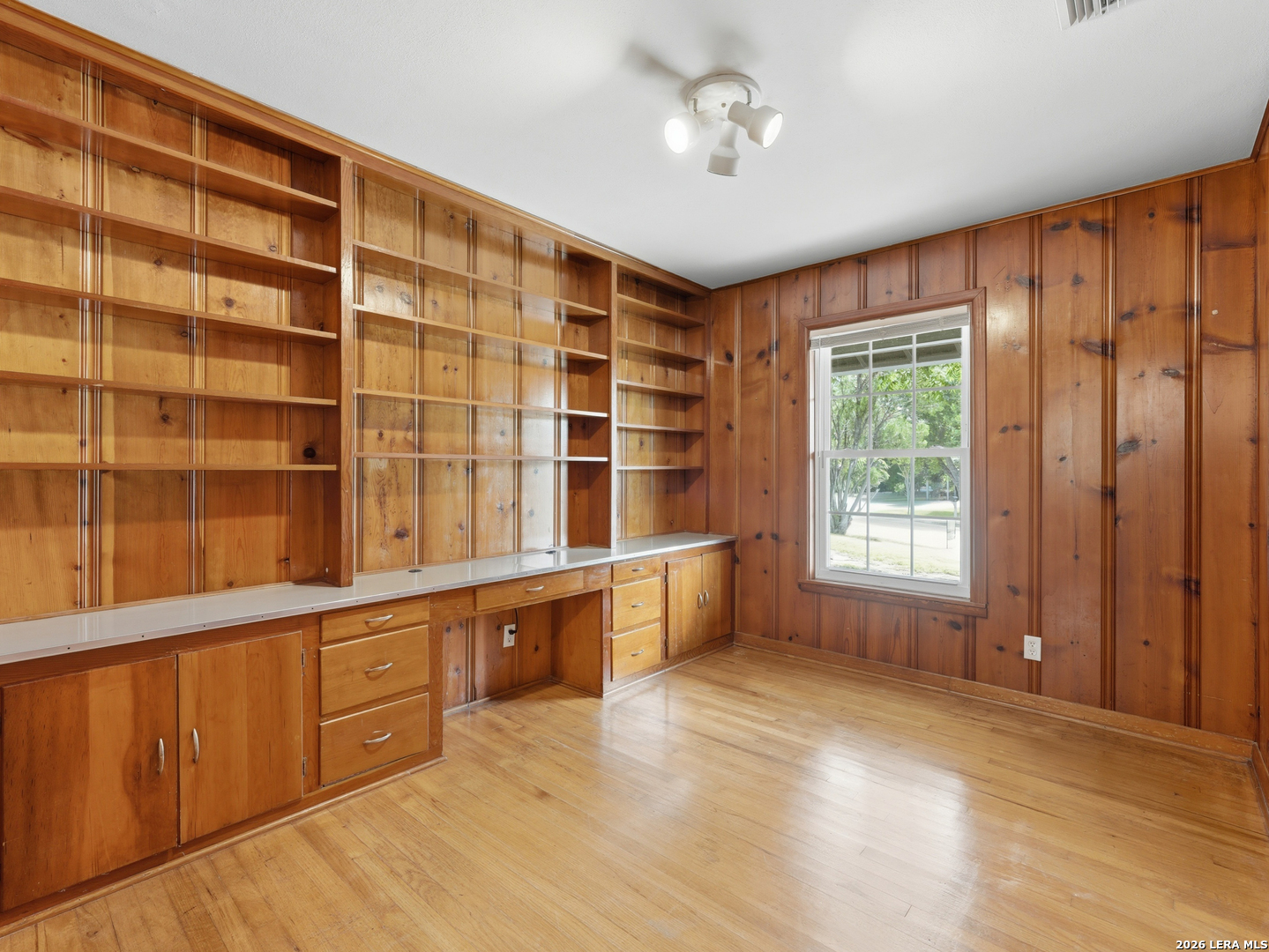402 Stardust Drive San Antonio TX 78228