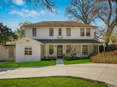 206 Laurel Heights Place San Antonio TX 78212