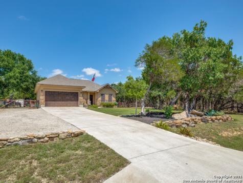 1886 Rocky Ridge Loop Canyon Lake TX 78133