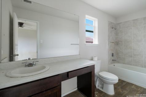 5965 Kendall Prairie San Antonio TX 78244