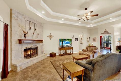 383 Rosewood La Vernia TX 78121