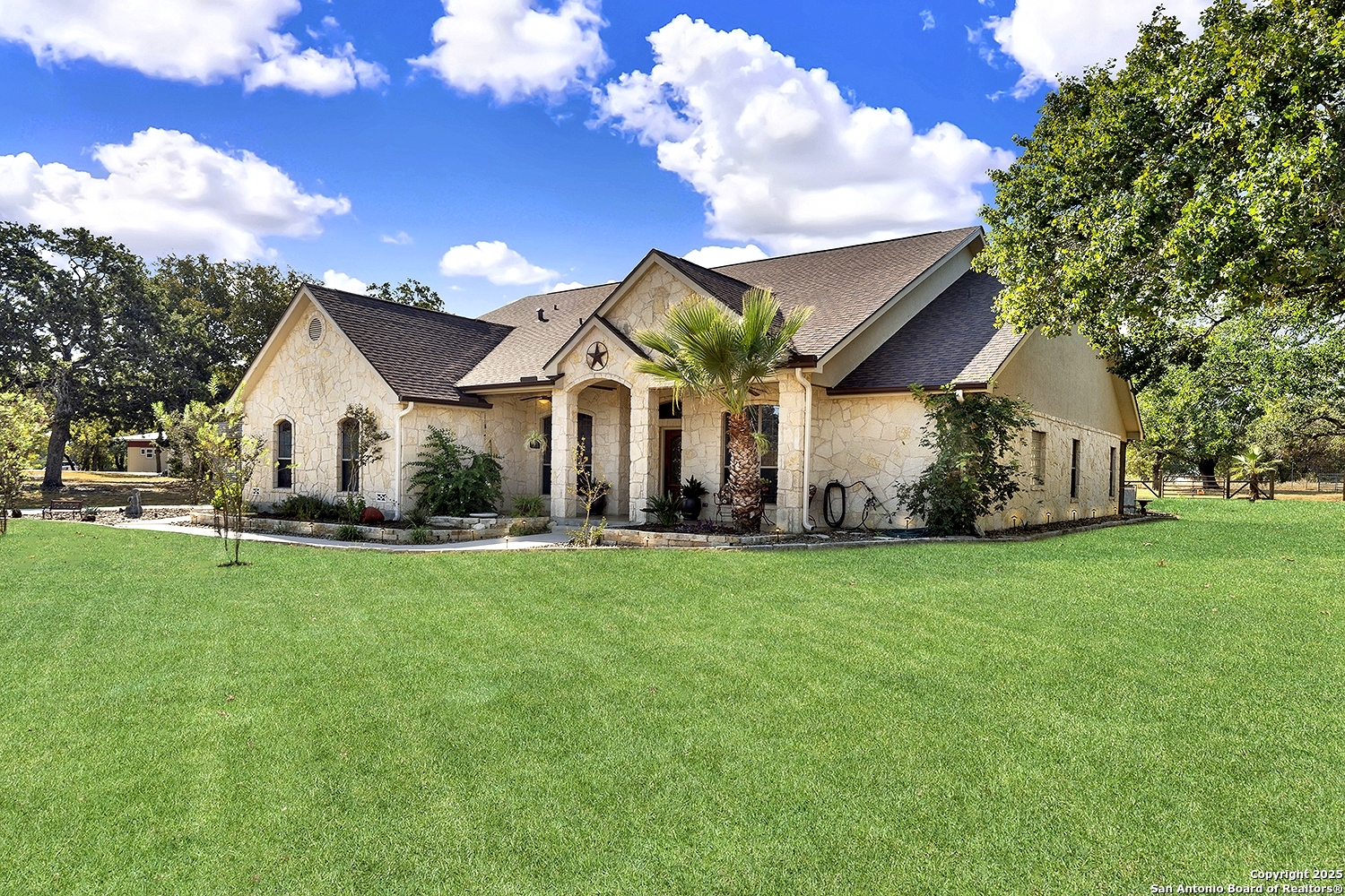 383 Rosewood La Vernia TX 78121