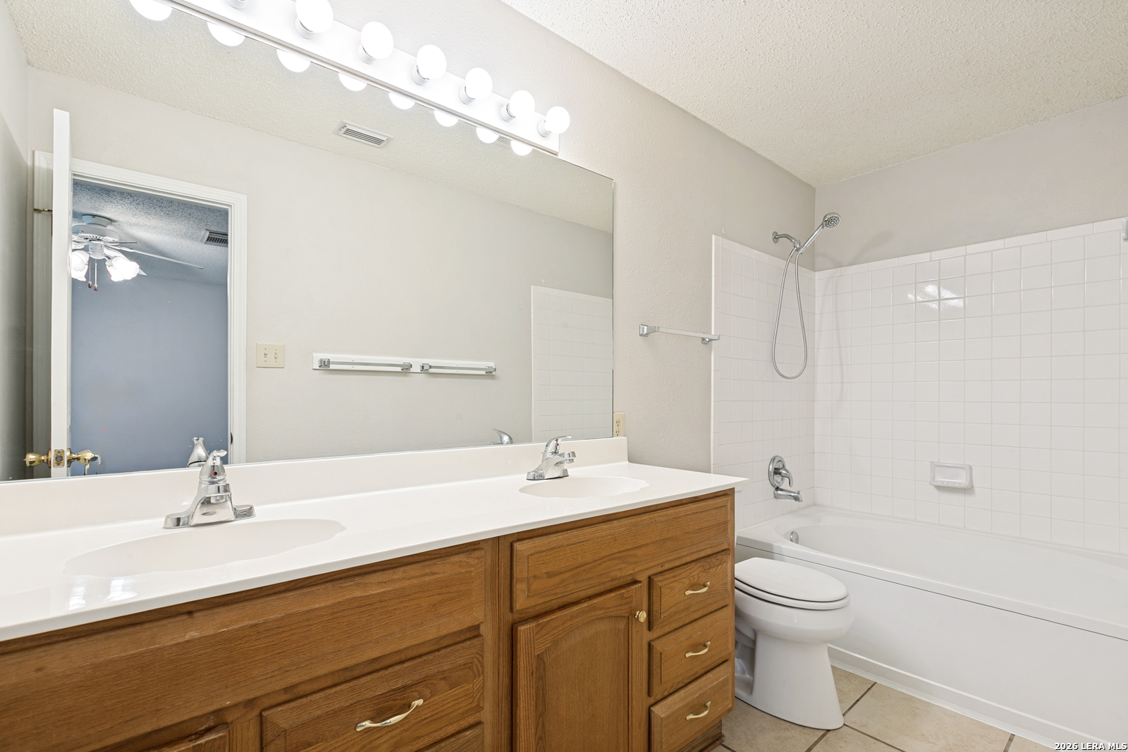 9550 Bare Back Trail San Antonio TX 78250