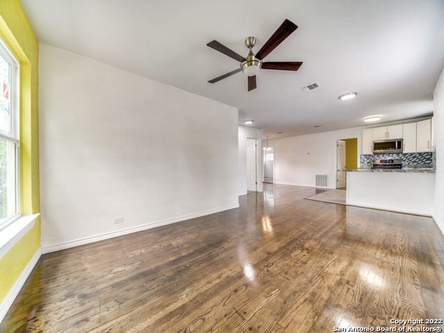 210 Venice San Antonio TX 78201